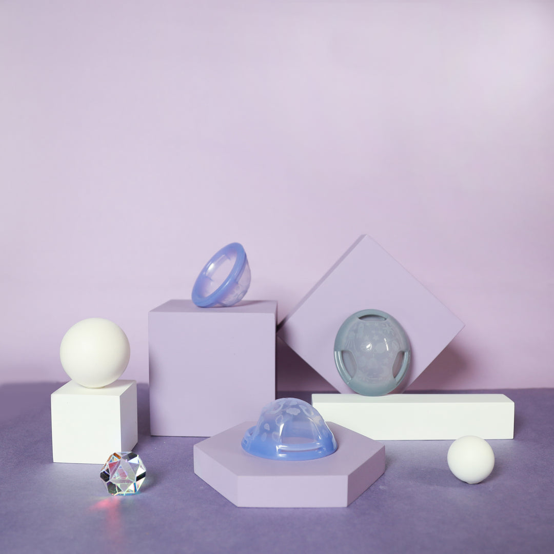 [Small, Easy to Remove]<br> Fullmoon Girl Cup <br> 10-30ml Light to Heavy Flow <br> Soft Design, Easy for First-Time Users