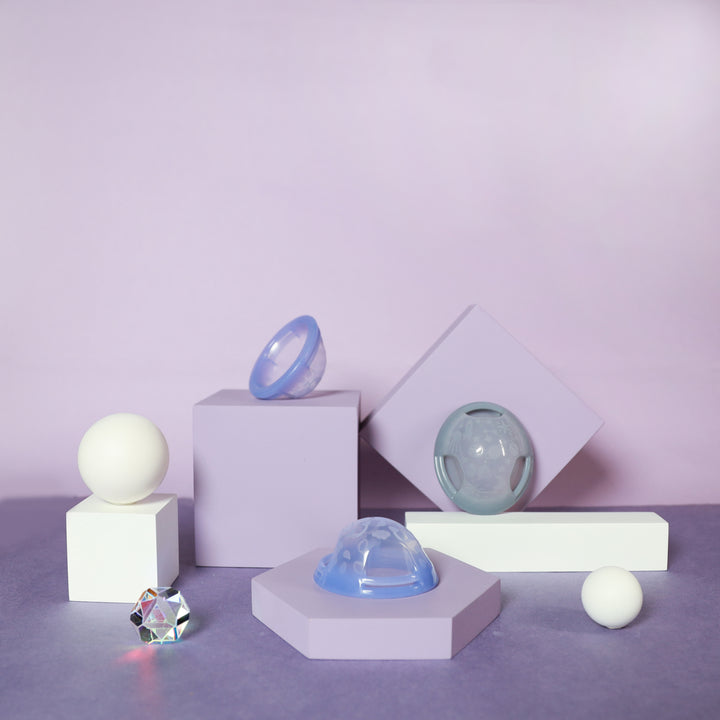 [Small, Easy to Remove]<br> Fullmoon Girl Cup <br> 10-30ml Light to Heavy Flow <br> Soft Design, Easy for First-Time Users
