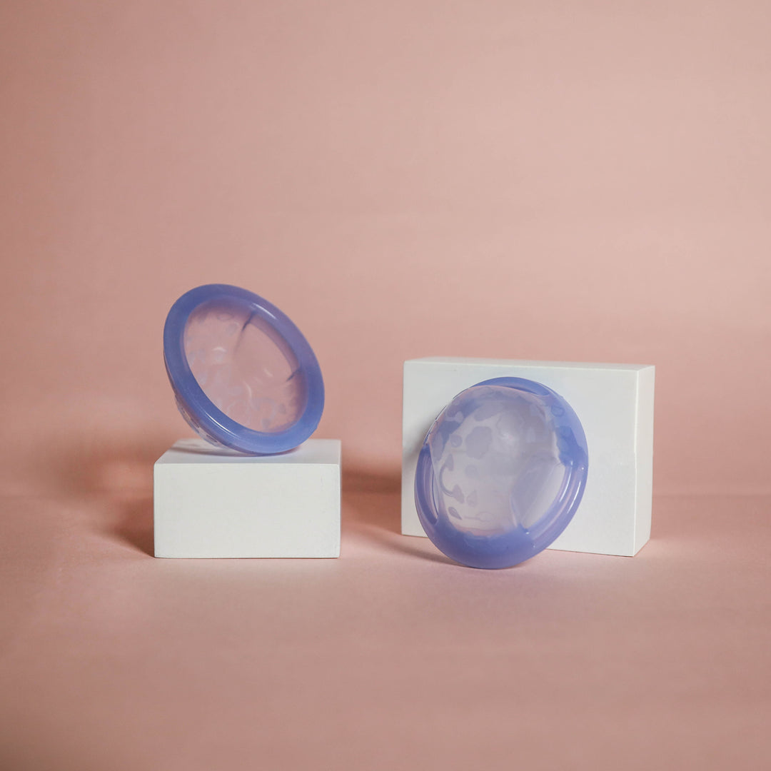[Small, Easy to Remove]<br> Fullmoon Girl Cup <br> 10-30ml Light to Heavy Flow <br> Soft Design, Easy for First-Time Users