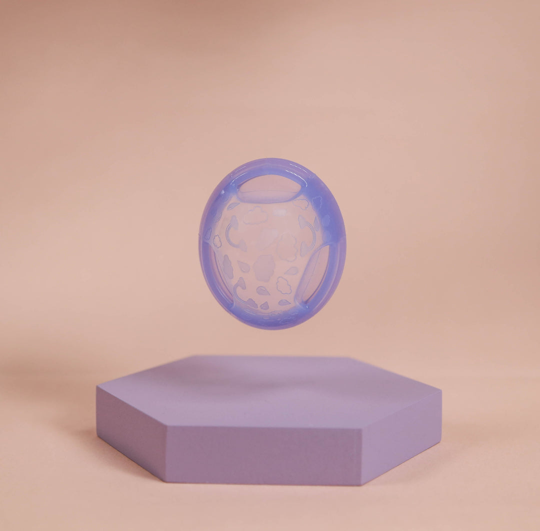 [Small, Easy to Remove]<br> Fullmoon Girl Cup <br> 10-30ml Light to Heavy Flow <br> Soft Design, Easy for First-Time Users