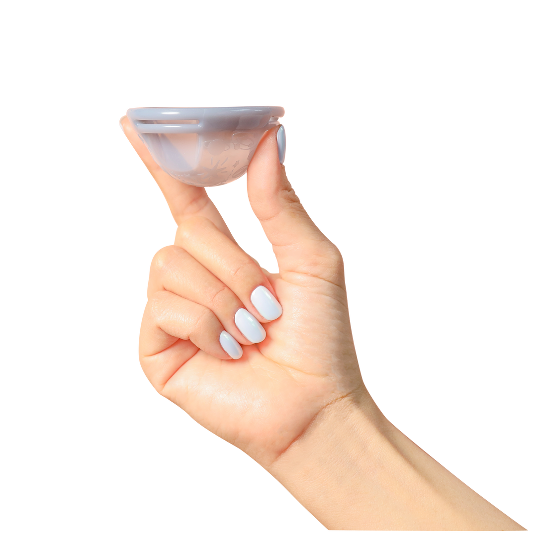[Small, Easy to Remove]<br> Fullmoon Girl Cup <br> 10-30ml Light to Heavy Flow <br> Soft Design, Easy for First-Time Users