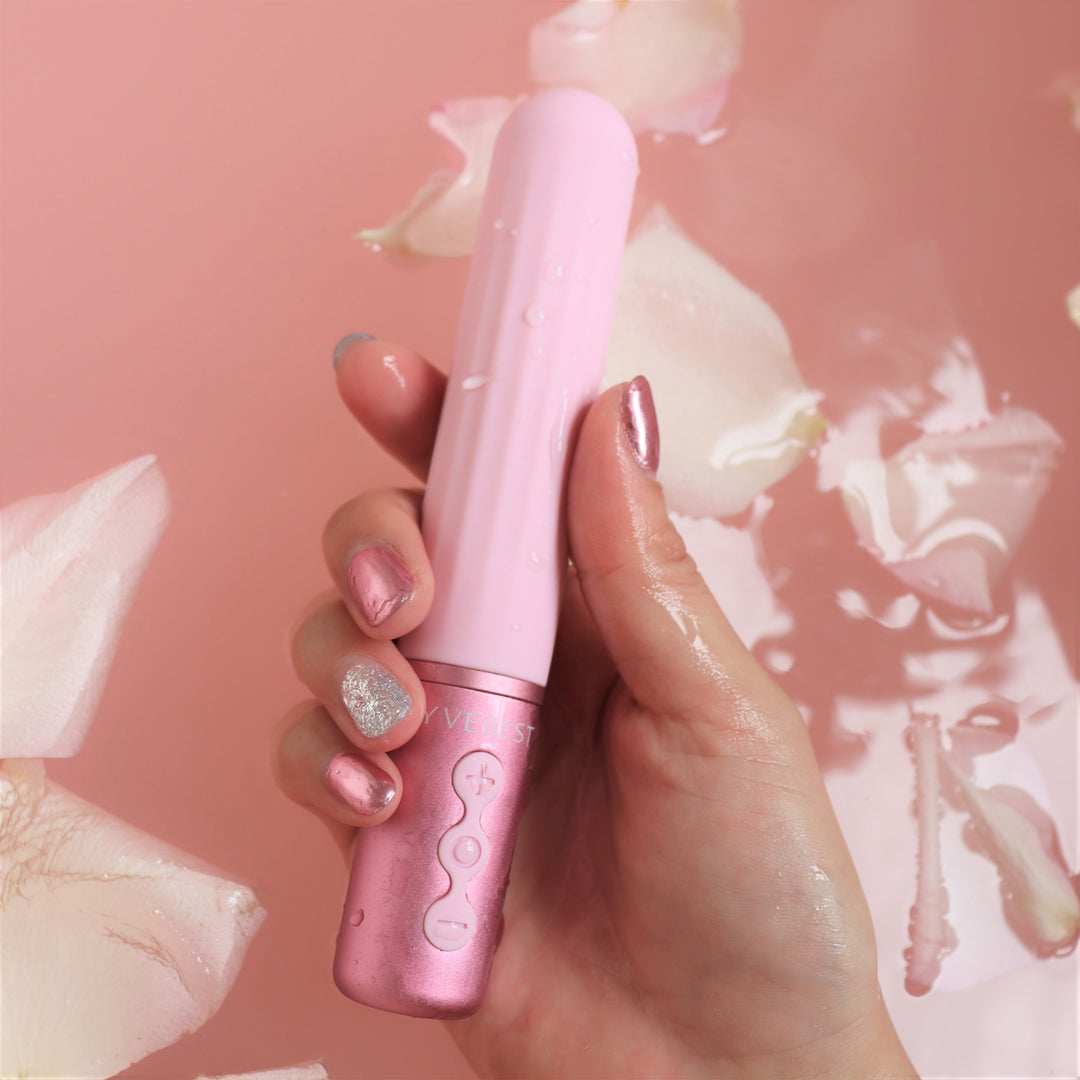 TSUBOMI（ツボミ）<br>挿入型プレジャーアイテム<br>やさしい刺激・初心者向け 静音・USB充電<br>