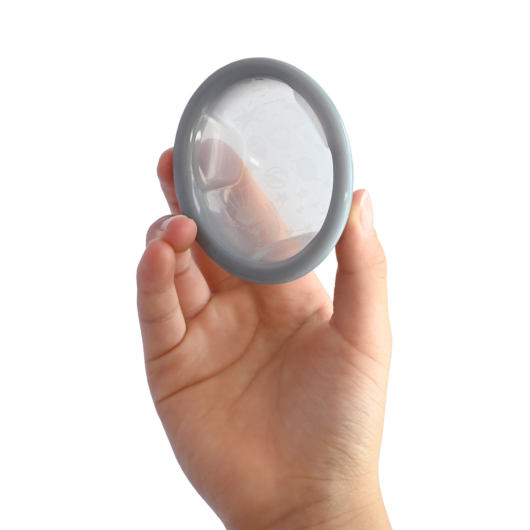 [Small, Easy to Remove]<br> Fullmoon Girl Cup <br> 10-30ml Light to Heavy Flow <br> Soft Design, Easy for First-Time Users