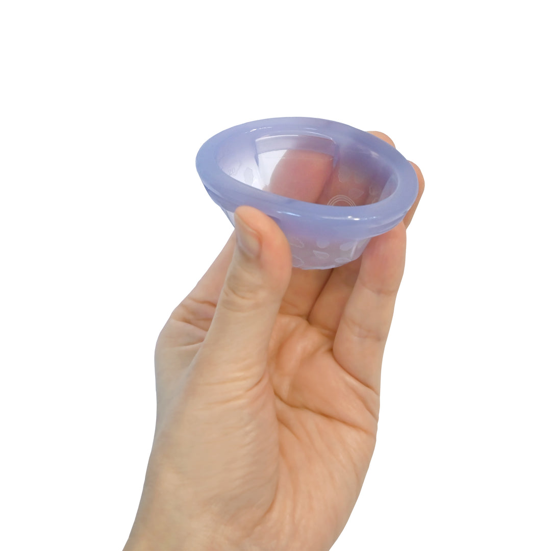 [Small, Easy to Remove]<br> Fullmoon Girl Cup <br> 10-30ml Light to Heavy Flow <br> Soft Design, Easy for First-Time Users
