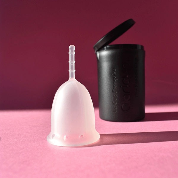 【初心者・衛生重視】<br> クラリカップ<br> 約20ml 普通の日<br> 洗浄ケース付き フランス製 清潔に使いやすい