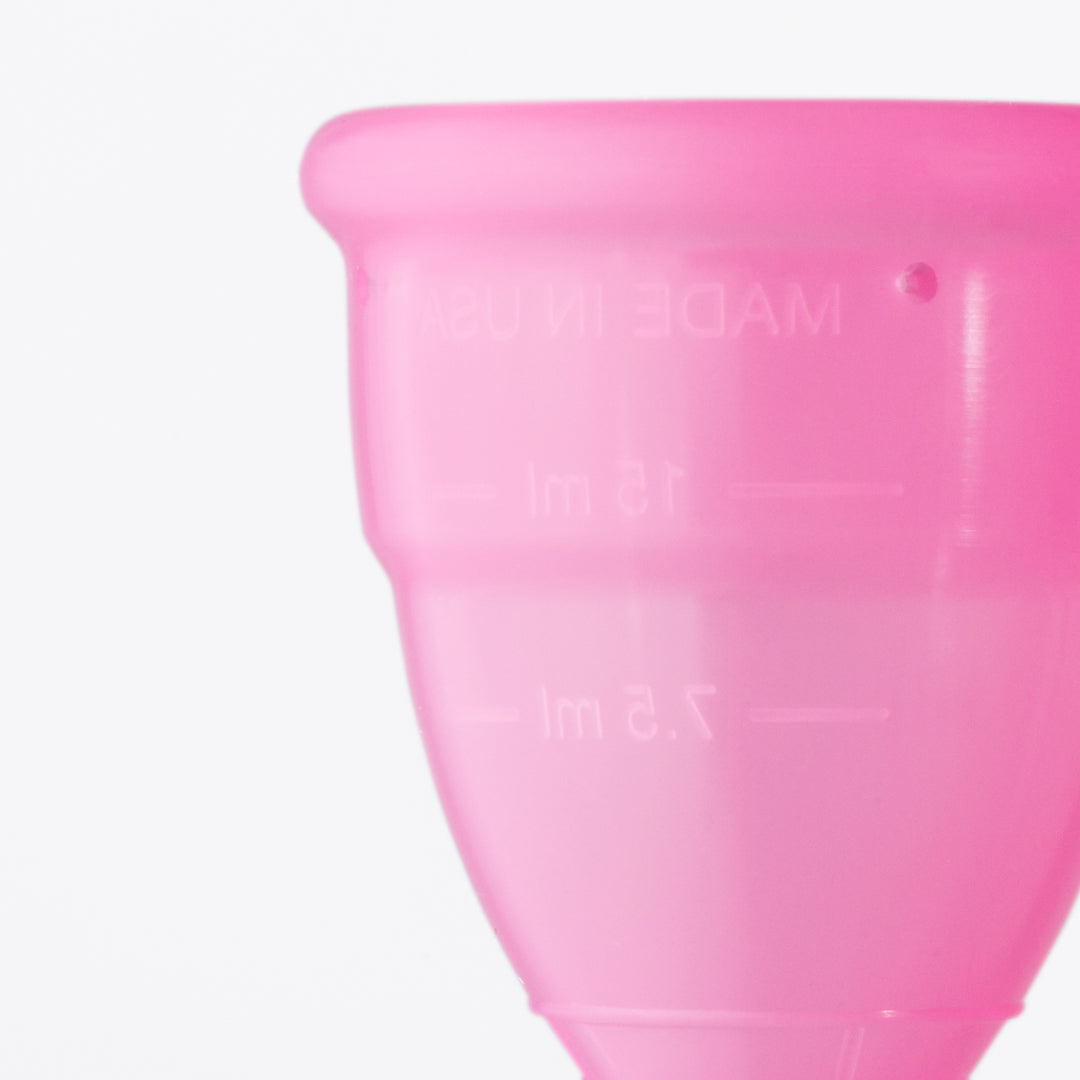 【やわらか・初心者】<br> エヴァカップ<br> 約25ml 普通〜多い日<br> ソフト素材 やさしい装着感 初心者にもおすすめ