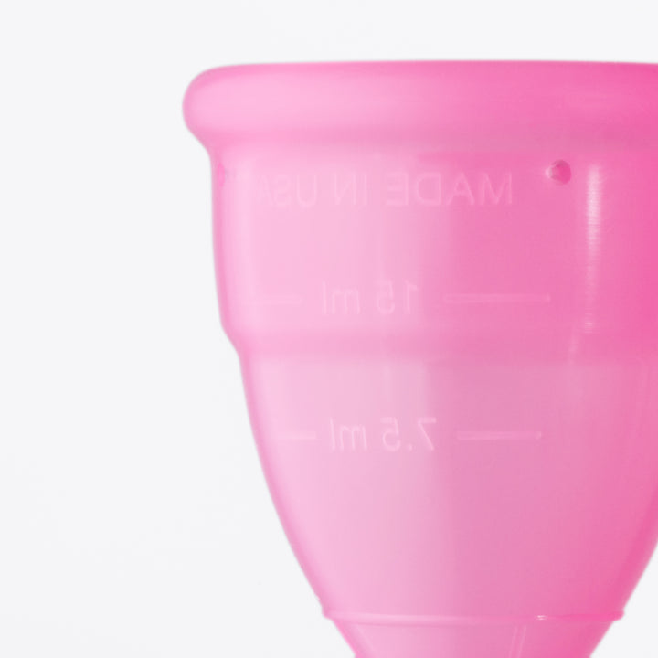 【やわらか・初心者】<br> エヴァカップ<br> 約25ml 普通〜多い日<br> ソフト素材 やさしい装着感 初心者にもおすすめ
