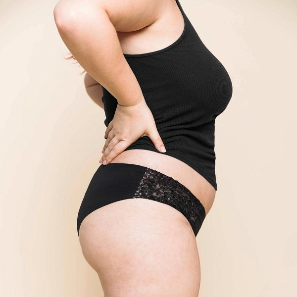 [For regular to heavy flow]<br>Side Lace Absorbent Shorts<br>Absorbs approx. 30ml, suitable for regular to heavy flow<br>Stylish design, breathable, comfortable fit<br>