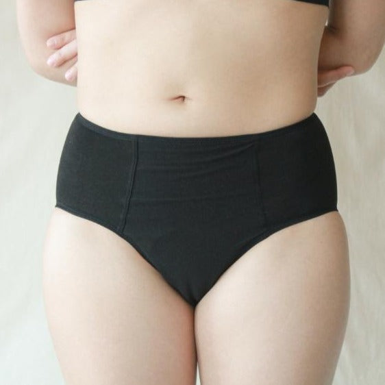 【軽い日向け】<br>EVE 吸水ショーツ<br>オーガニックコットン 15ml吸水<br>軽い日〜普通日・尿もれ対策<br>やさしい肌触り<br>